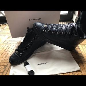 Men’s balenciaga arena sneakers